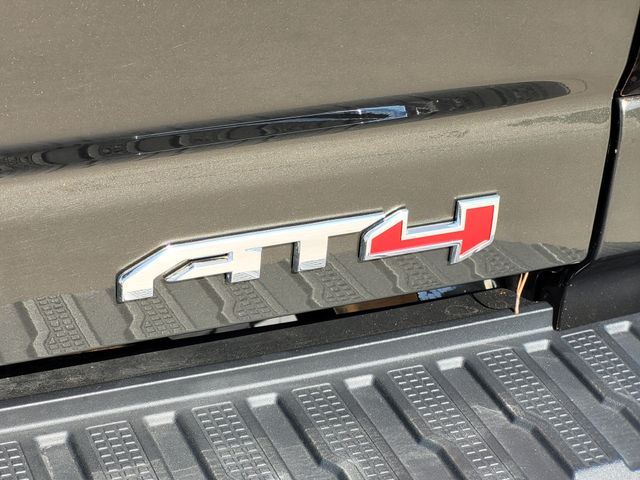 2022 GMC Sierra 2500HD AT4 - Photo 8