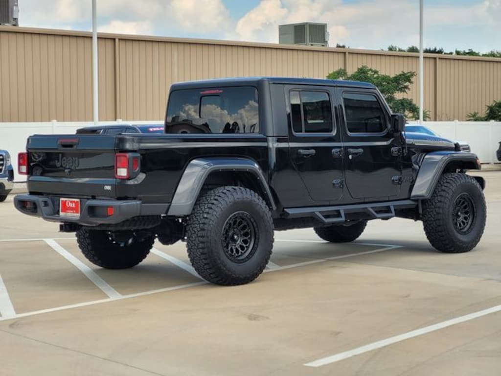 Used 2021 Jeep Gladiator Willys Truck