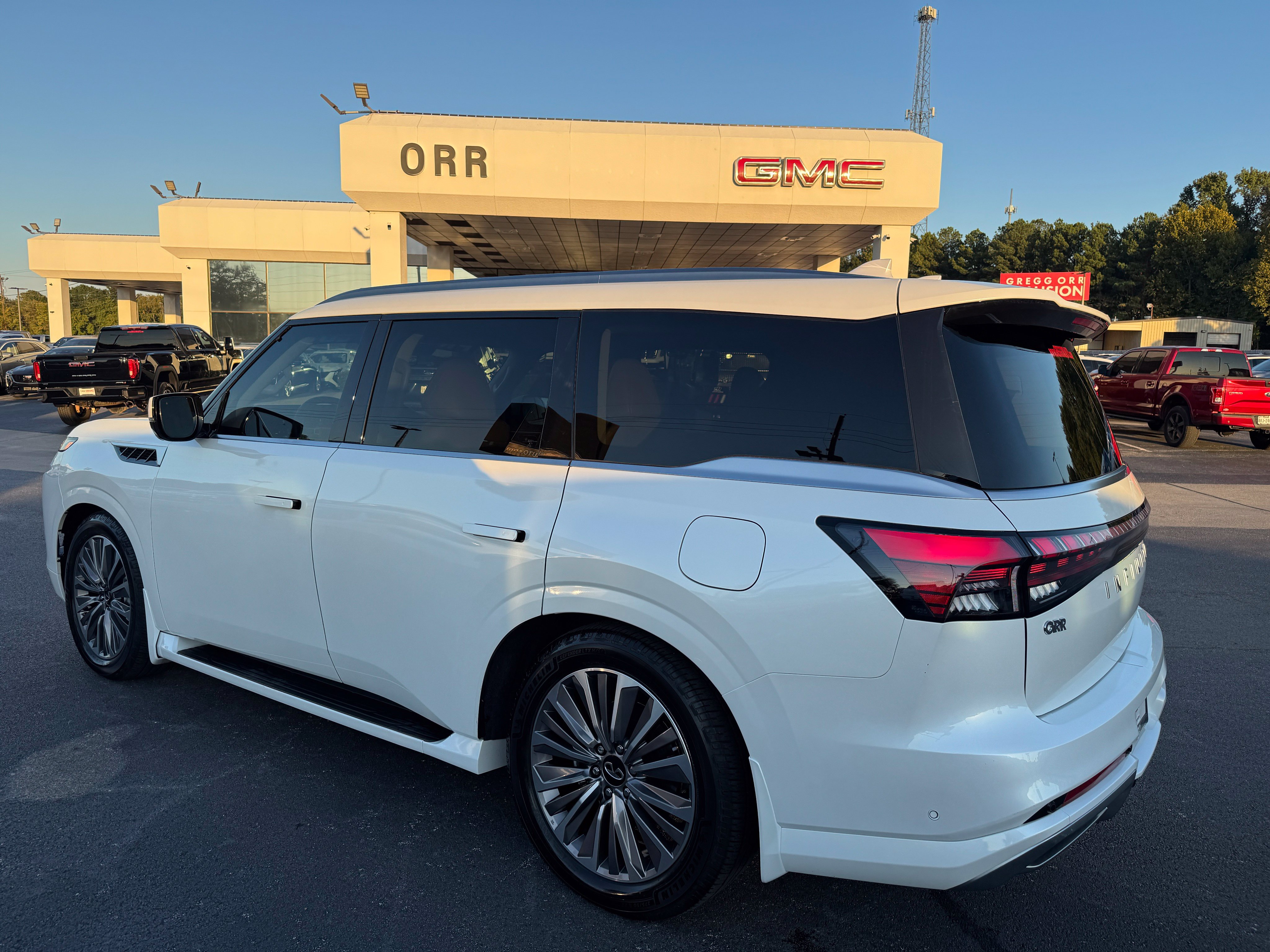 Used 2025 INFINITI QX80 Sensory SUV