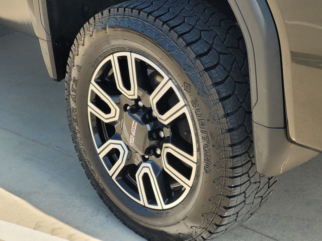 2022 GMC Sierra 2500HD AT4 - Photo 7