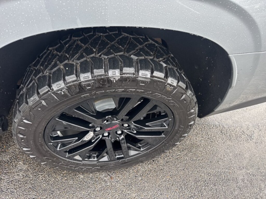 Used 2023 GMC Yukon XL Denali SUV