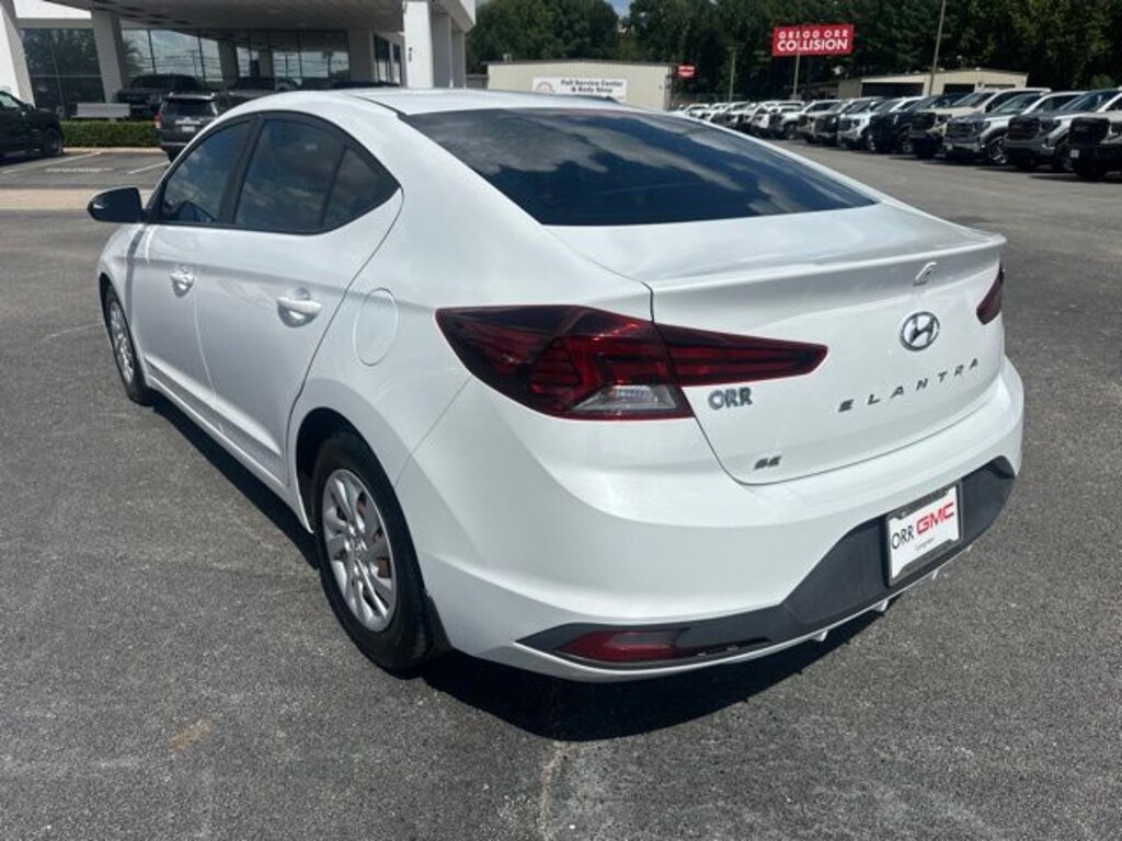 Used 2020 Hyundai Elantra SE Sedan
