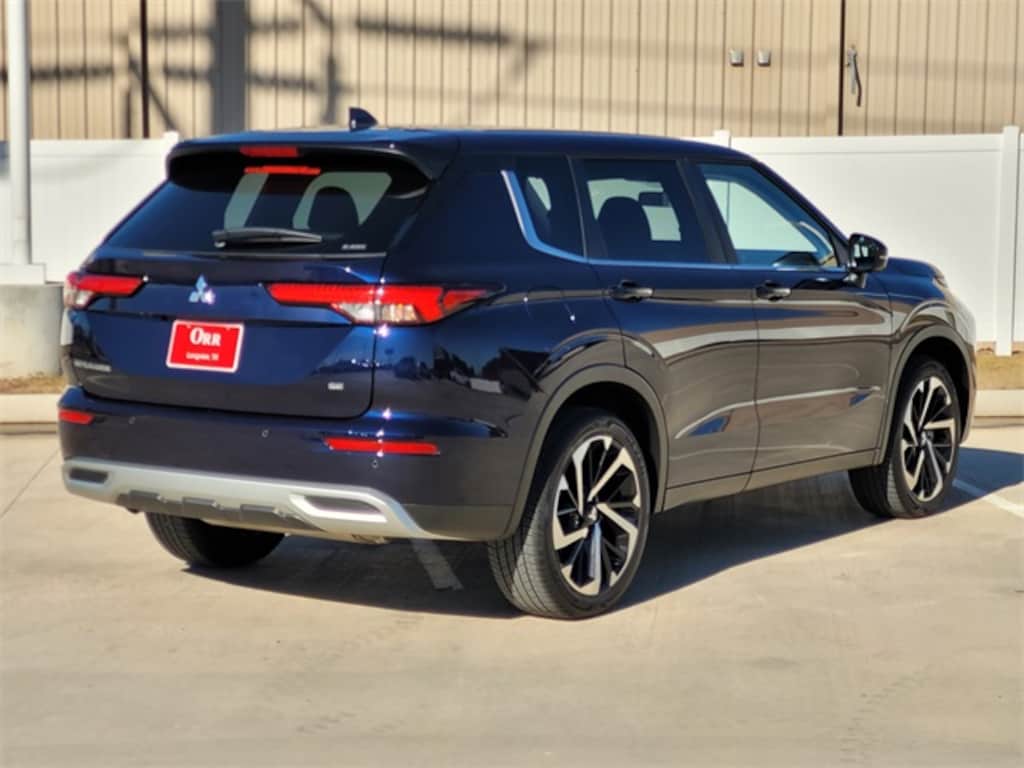 Used 2024 Mitsubishi Outlander SE Black Edition SUV