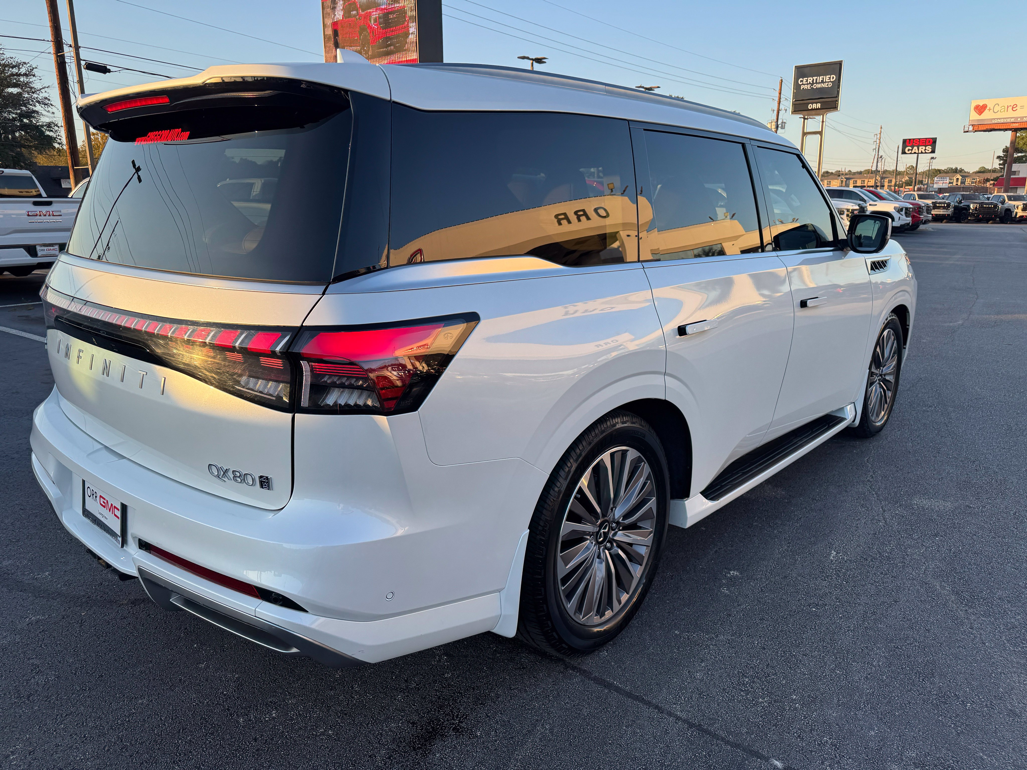 Used 2025 INFINITI QX80 Sensory SUV