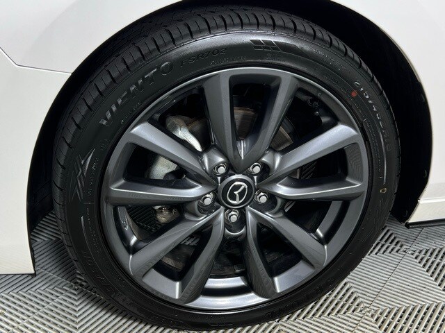 2023 Mazda Mazda3 2.5 s Preferred photo 3