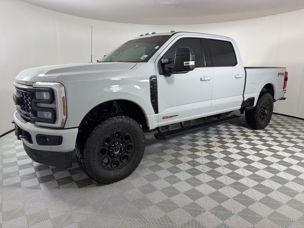 Used 2025 Ford F-250SD Lariat Truck