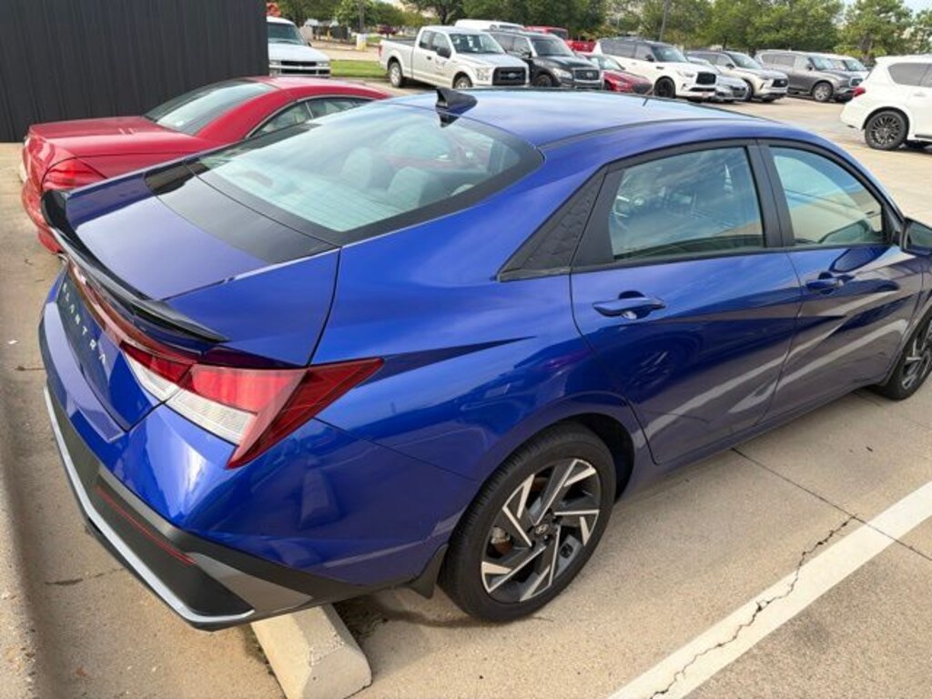 Used 2025 Hyundai Elantra SEL Sport Sedan