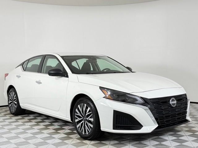 2025 Nissan Altima
