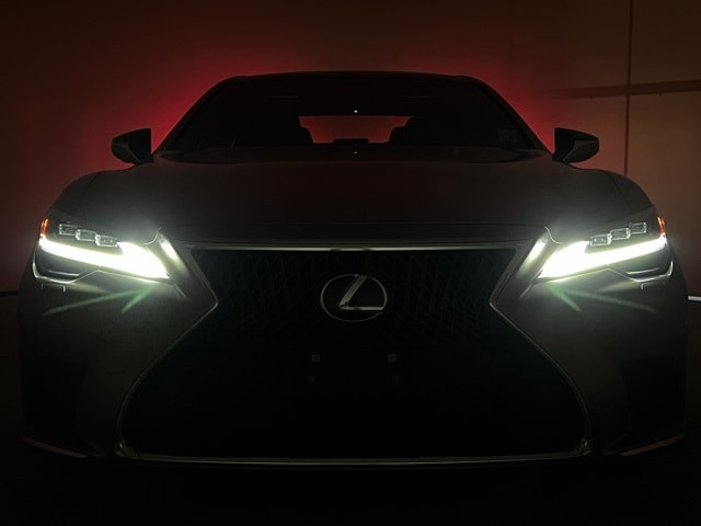 2022 Lexus LS 500 photo 2
