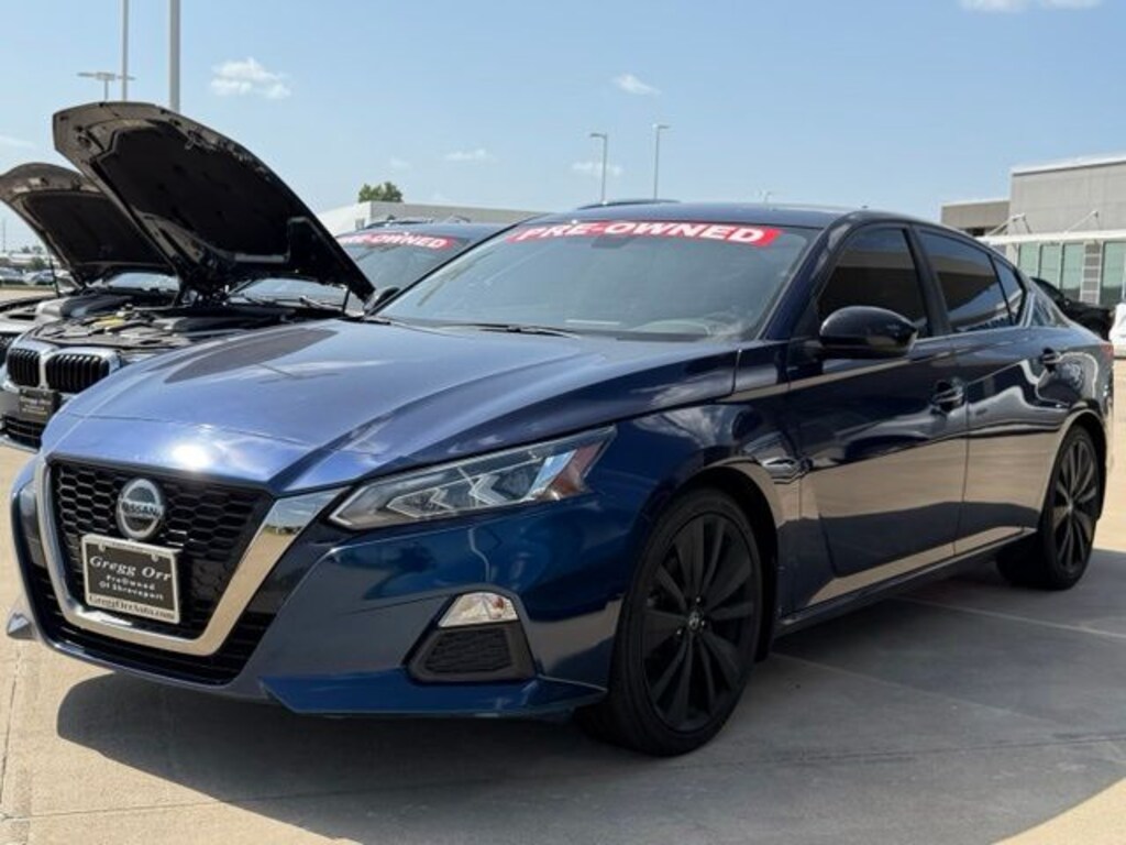 Used 2022 Nissan Altima 2.5 SR Sedan