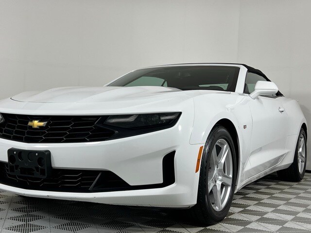 2019 Chevrolet Camaro 1LT photo 4