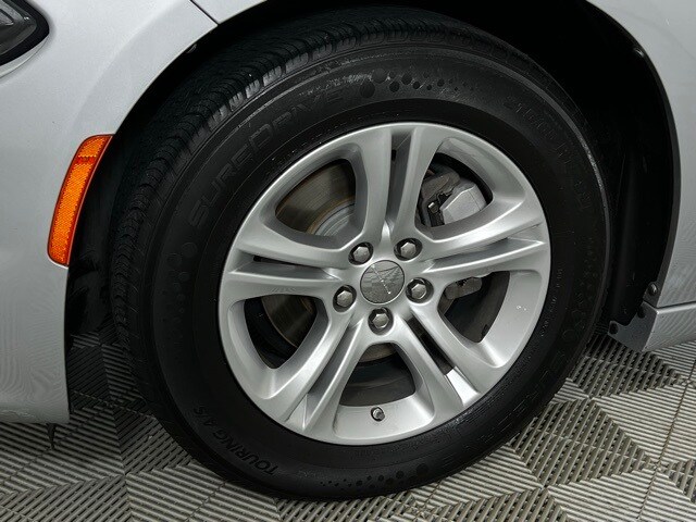 2022 Dodge Charger SXT photo 4