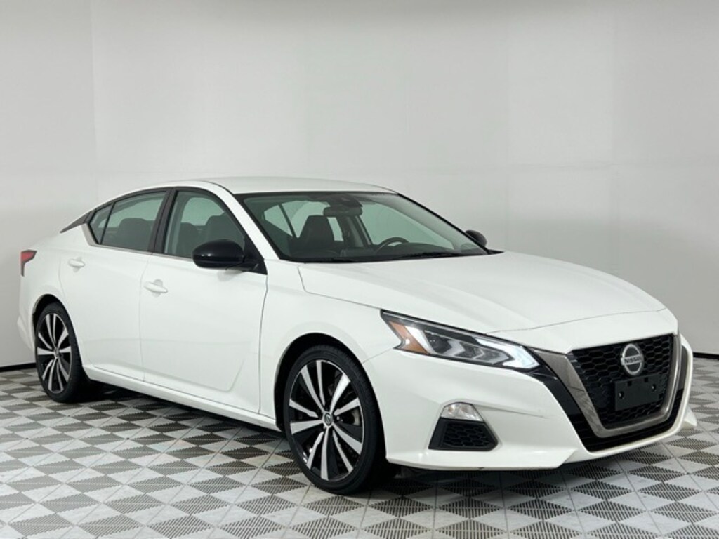 Used 2021 Nissan Altima 2.5 SR Sedan