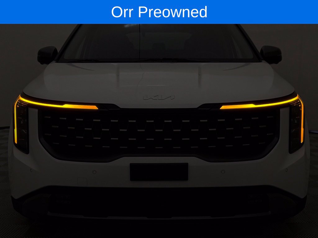 Used 2025 Kia Carnival SX Minivan/Van