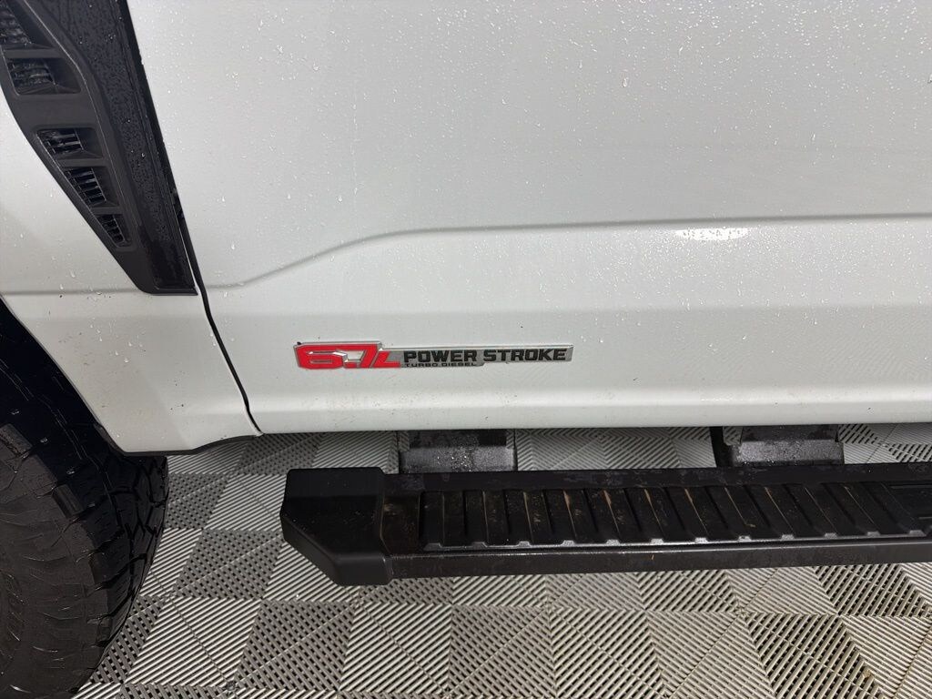 Used 2025 Ford F-250SD Lariat Truck