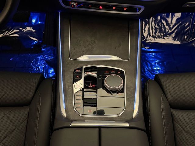 2025 BMW X5 40i - Photo 32