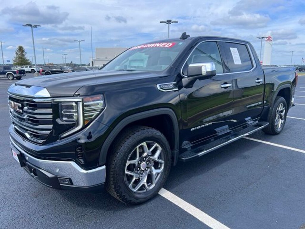 Used 2022 GMC Sierra 1500 SLT Truck