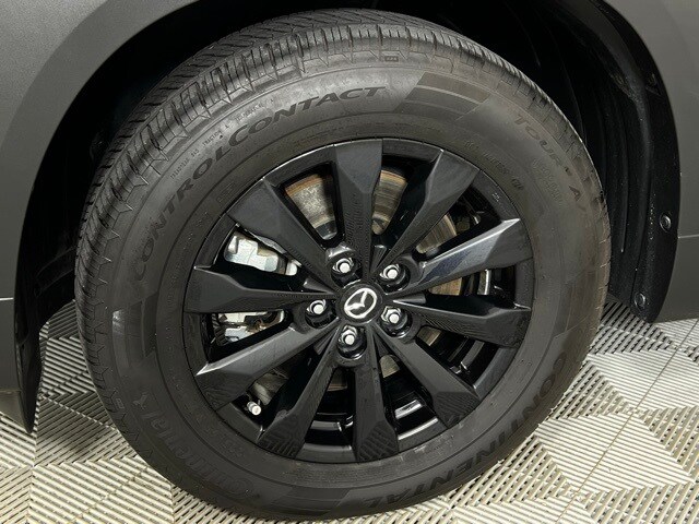 2023 Mazda CX-50 2.5 Preferred Plus photo 2