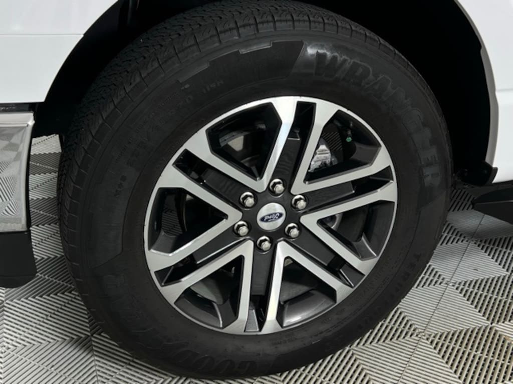 Used 2021 Ford F-150 Lariat Truck