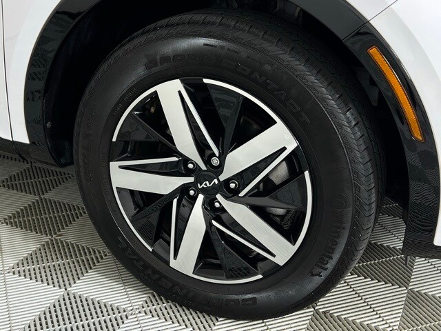 2023 Kia Sorento EX photo 3