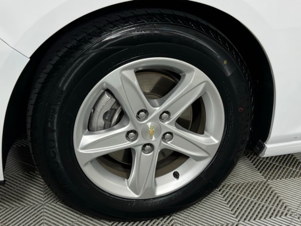 Used 2023 Chevrolet Malibu LT Sedan