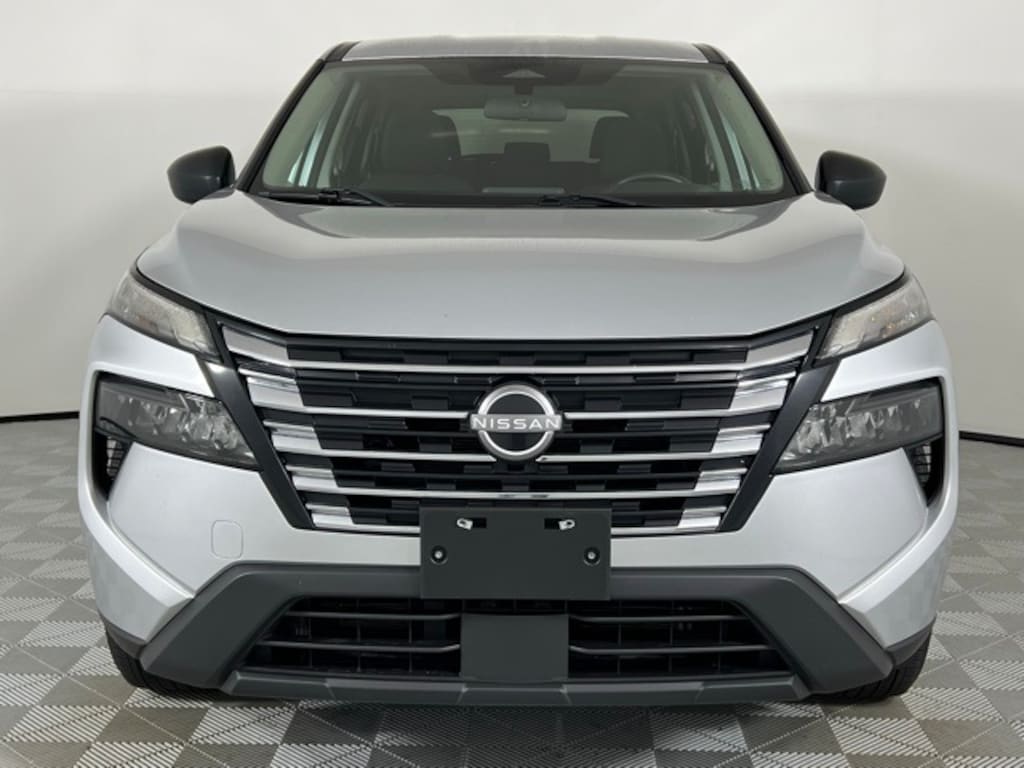 Used 2024 Nissan Rogue S SUV