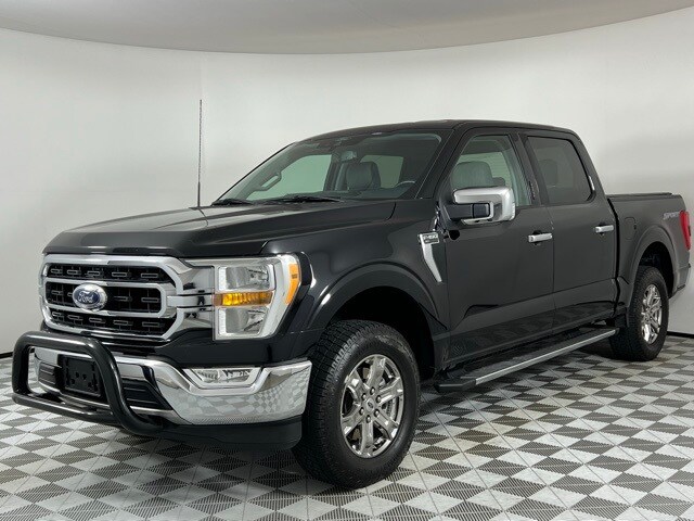 2021 Ford F-150 XLT photo 2