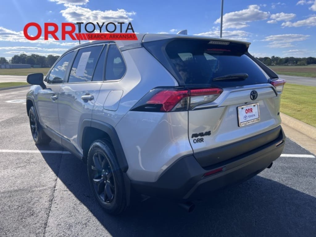 Used 2022 Toyota RAV4 LE SUV
