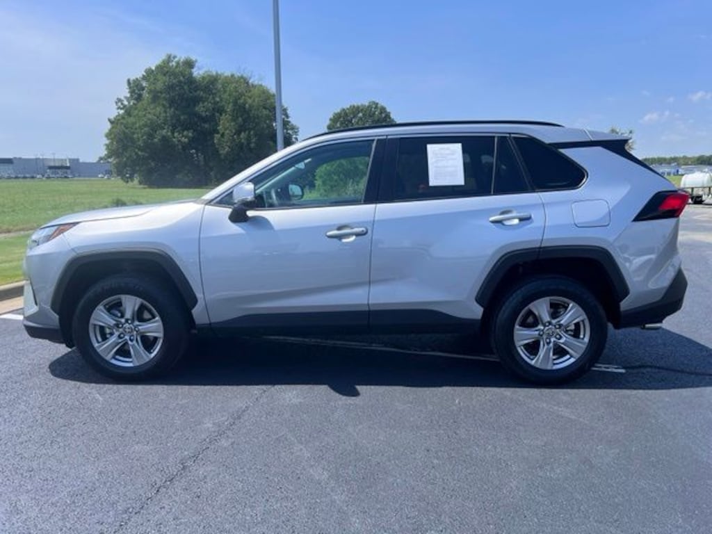 Used 2025 Toyota RAV4 XLE SUV