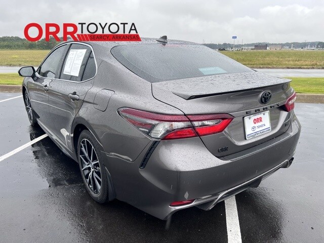 2023 Toyota Camry SE photo 3
