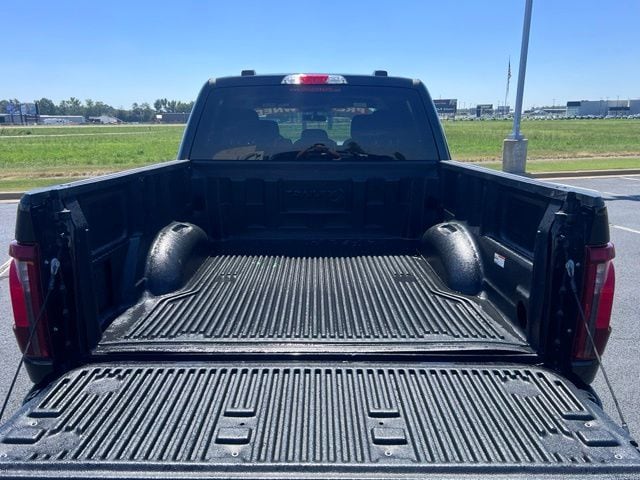 2025 Ford F-150 XLT - Photo 6