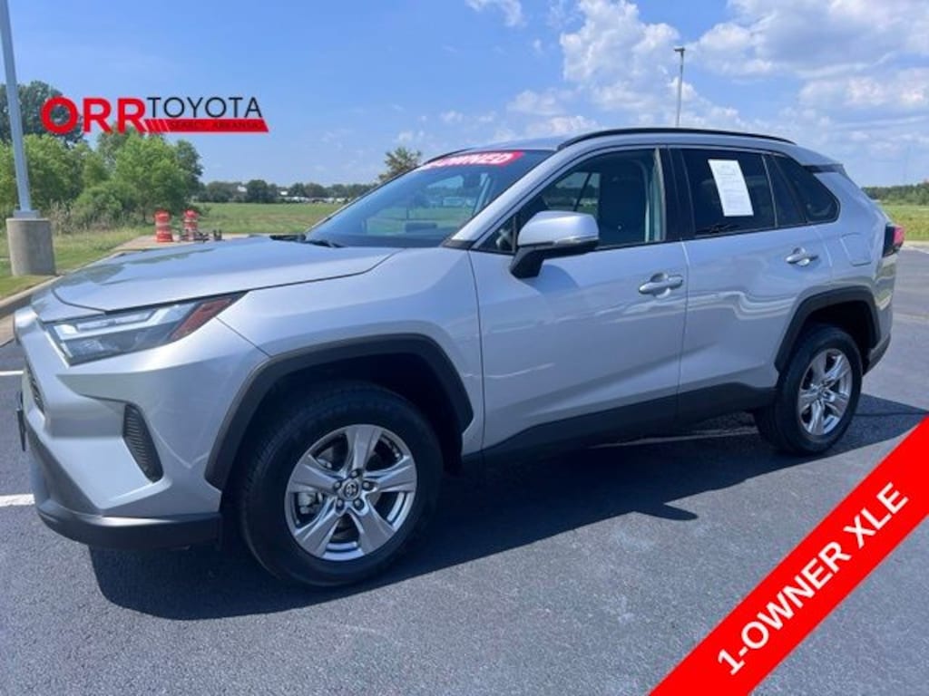 Used 2025 Toyota RAV4 XLE SUV