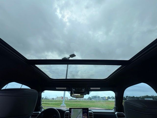 2025 Toyota Tundra Platinum - Photo 34