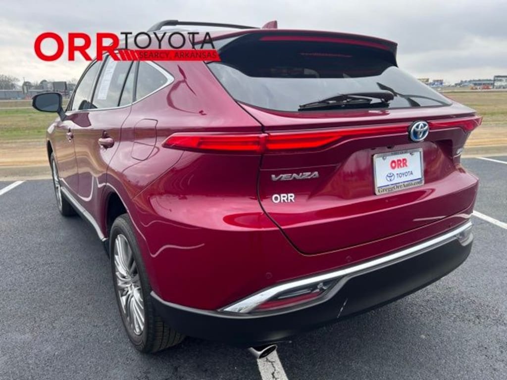 Used 2023 Toyota Venza Limited SUV