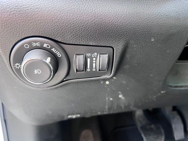 2025 Jeep Compass Limited - Photo 15