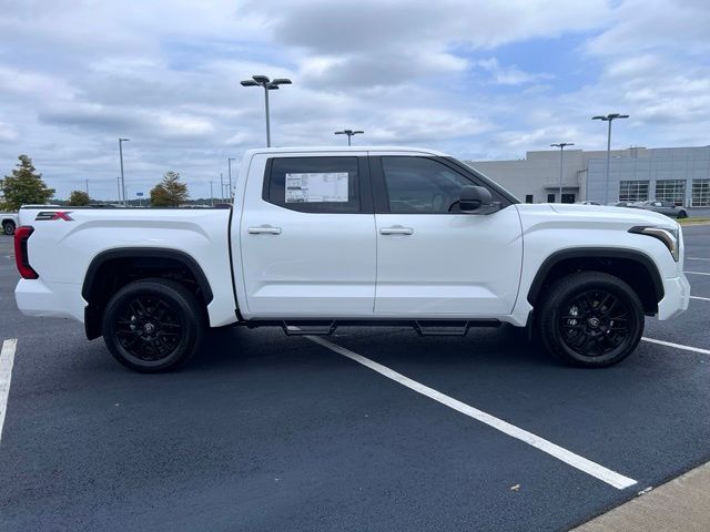 2026 Toyota Tundra SR5 - Photo 10