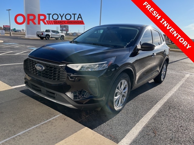 2023 Ford Escape Active's photo