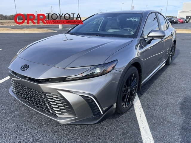 2026 Toyota Camry SE's photo