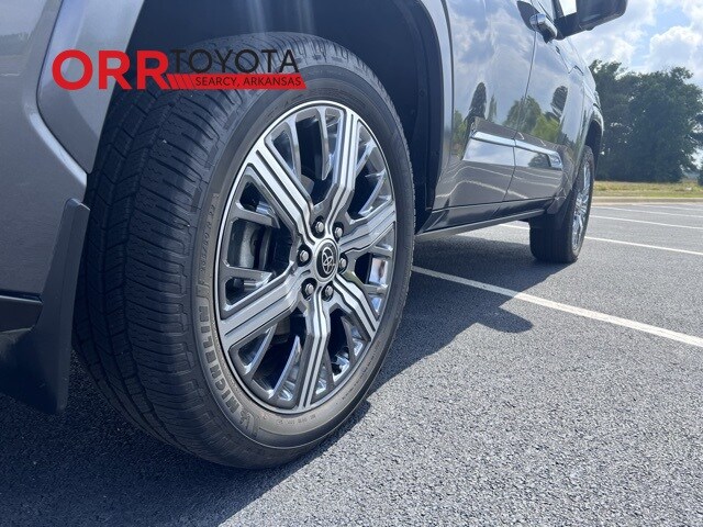 2024 Toyota Sequoia Capstone photo 3
