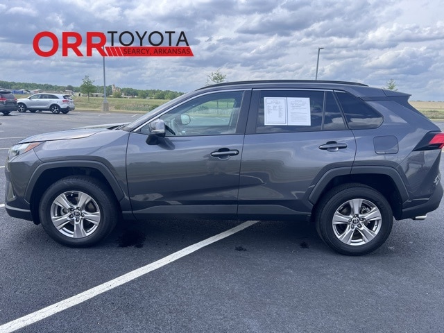 Used 2022 Toyota RAV4 XLE with VIN 2T3W1RFV1NW213203 for sale in Searcy, AR