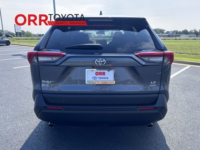 2024 Toyota RAV4 LE photo 4