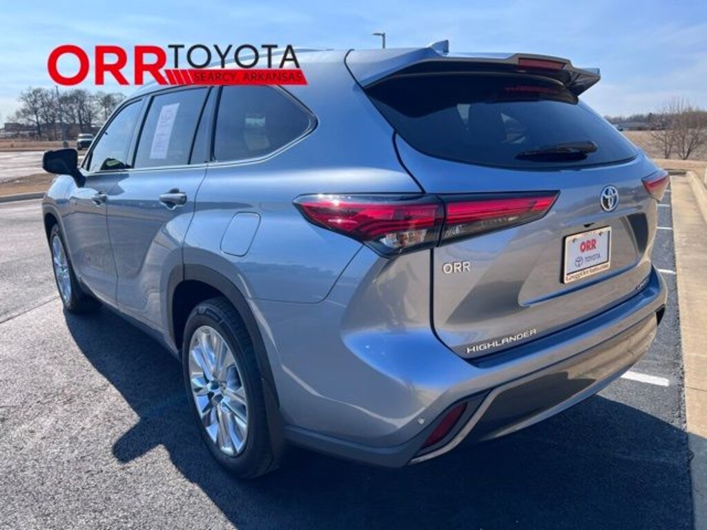 Used 2021 Toyota Highlander Hybrid Limited SUV