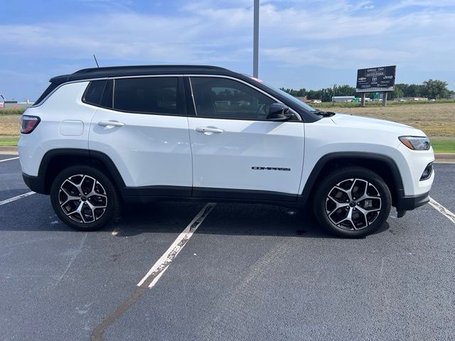 2025 Jeep Compass Limited - Photo 8