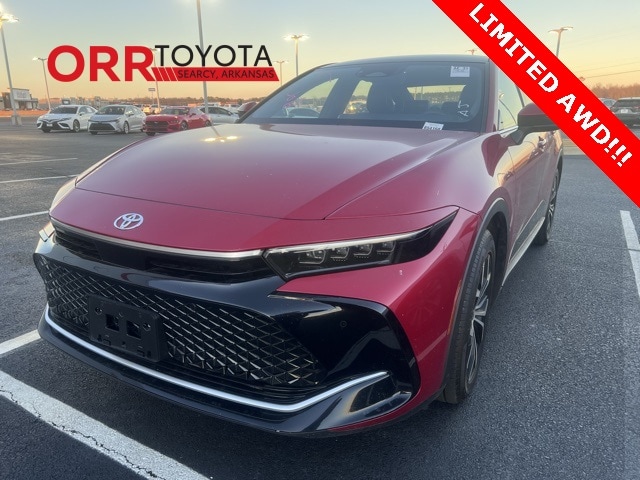 2024 Toyota Crown Limited's photo