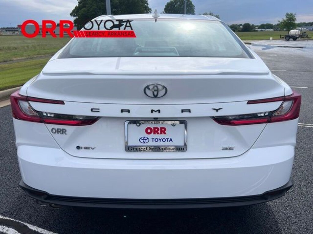 Used 2025 Toyota Camry SE Sedan