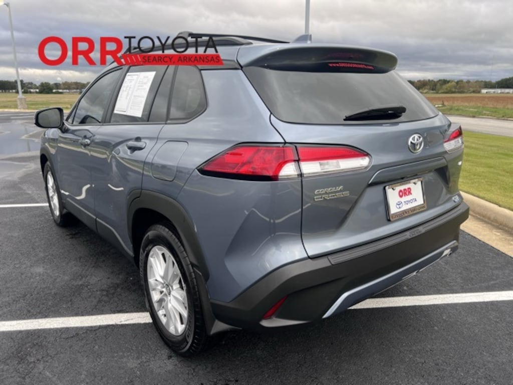 Used 2024 Toyota Corolla Cross LE SUV
