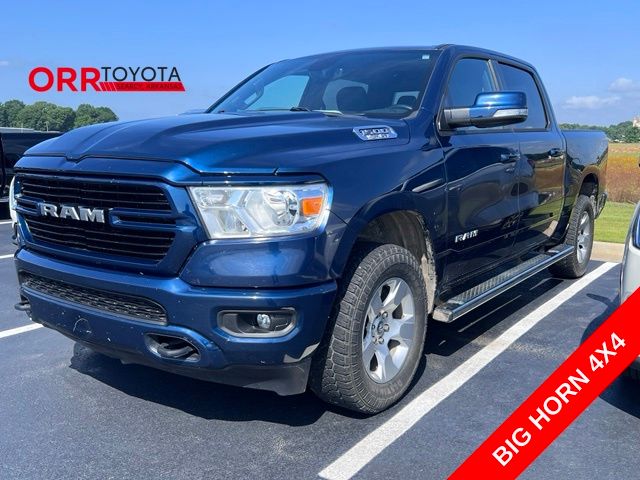 2020 RAM 1500 Big Horn/Lone Star 4x4 Crew Cab 5'7's photo