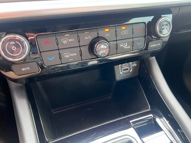 2025 Jeep Compass Limited - Photo 23