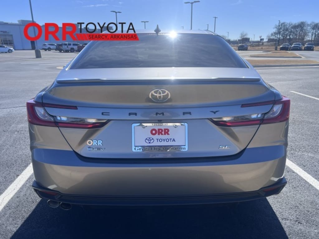 Used 2025 Toyota Camry SE Sedan