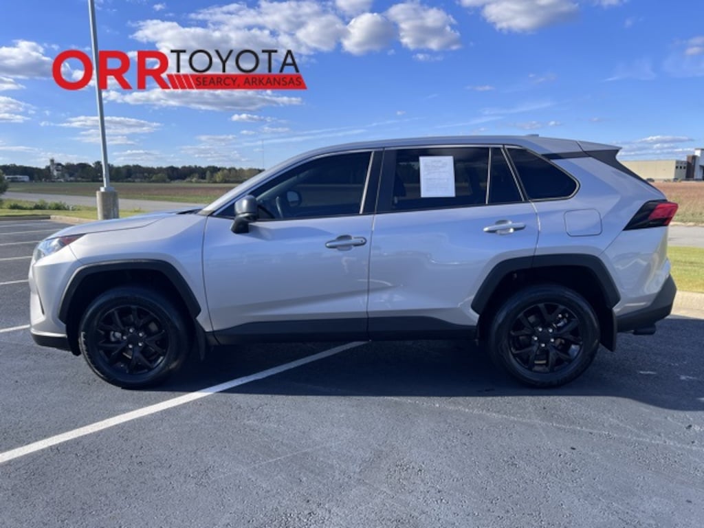 Used 2022 Toyota RAV4 LE SUV